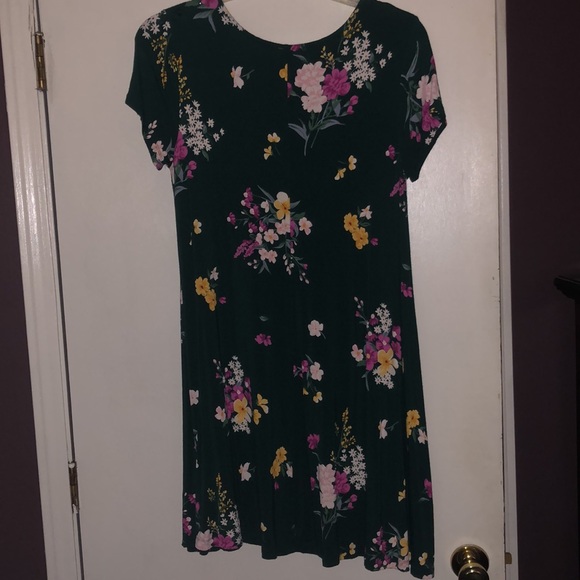 Old Navy t-shirt dress—LG - Picture 3 of 3